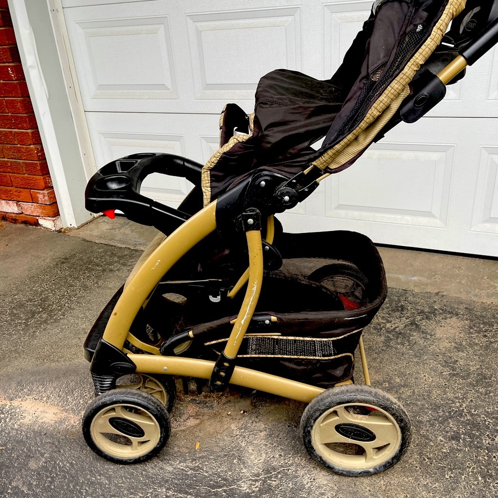 GRACO STROLLER - Picture 2 of 2